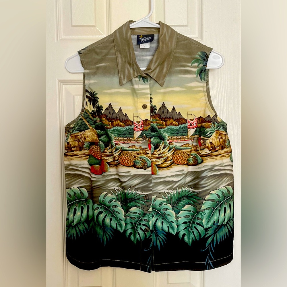 Vintage Royal Creations Hawaii Sleeveless Collared Blouse Size Medium